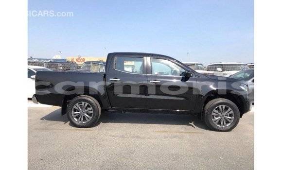 Acheter Import Voiture Mercedes-Benz 250 Noir à Import - Dubai, Îles Agalega Acheter Import Voiture Mercedes-Benz 250 Noir à Import - Dubai, Îles Agalega