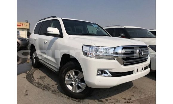 Acheter Import Voiture Toyota Land Cruiser Blanc à Import - Dubai, Îles Agalega Acheter Import Voiture Toyota Land Cruiser Blanc à Import - Dubai, Îles Agalega