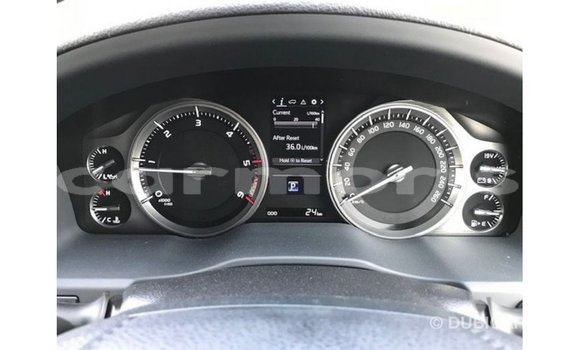 Acheter Import Voiture Toyota Land Cruiser Blanc à Import - Dubai, Îles Agalega Acheter Import Voiture Toyota Land Cruiser Blanc à Import - Dubai, Îles Agalega