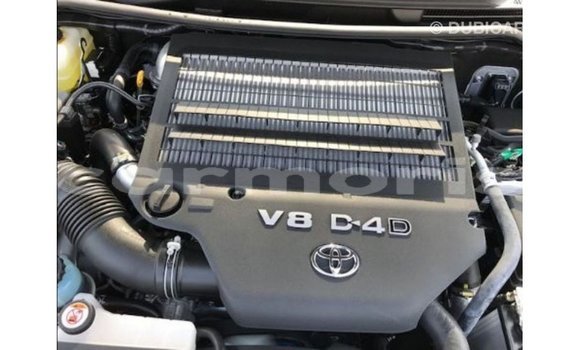 Acheter Import Voiture Toyota Land Cruiser Blanc à Import - Dubai, Îles Agalega Acheter Import Voiture Toyota Land Cruiser Blanc à Import - Dubai, Îles Agalega