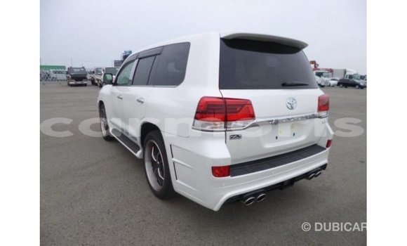 Buy Import Toyota Land Cruiser White Car in Import - Dubai in Agalega Islands Buy Import Toyota Land Cruiser White Car in Import - Dubai in Agalega Islands
