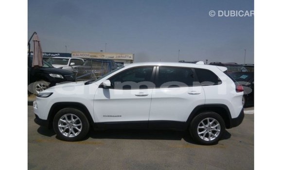 Acheter Import Voiture Jeep Cherokee Blanc à Import - Dubai, Îles Agalega Acheter Import Voiture Jeep Cherokee Blanc à Import - Dubai, Îles Agalega