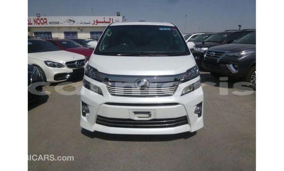 Acheter Import Voiture Toyota Vellfire Blanc à Import - Dubai, Îles Agalega Acheter Import Voiture Toyota Vellfire Blanc à Import - Dubai, Îles Agalega
