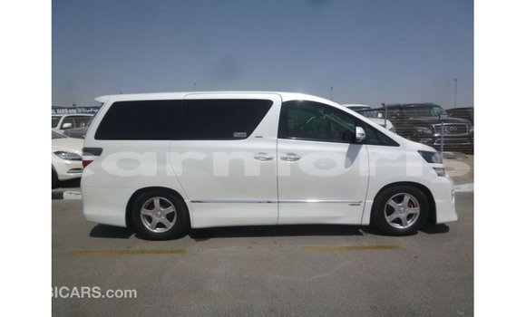 Acheter Import Voiture Toyota Vellfire Blanc à Import - Dubai, Îles Agalega Acheter Import Voiture Toyota Vellfire Blanc à Import - Dubai, Îles Agalega