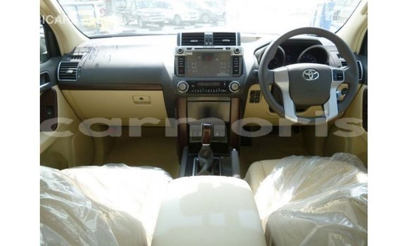 Acheter Import Voiture Toyota Prado Blanc à Import - Dubai, Îles Agalega Acheter Import Voiture Toyota Prado Blanc à Import - Dubai, Îles Agalega