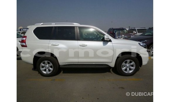 Acheter Import Voiture Toyota Prado Blanc à Import - Dubai, Îles Agalega Acheter Import Voiture Toyota Prado Blanc à Import - Dubai, Îles Agalega