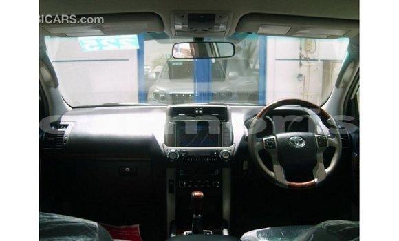 Acheter Import Voiture Toyota Prado Autre à Import - Dubai, Îles Agalega Acheter Import Voiture Toyota Prado Autre à Import - Dubai, Îles Agalega