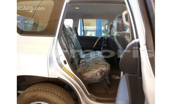 Acheter Import Voiture Toyota Prado Autre à Import - Dubai, Îles Agalega Acheter Import Voiture Toyota Prado Autre à Import - Dubai, Îles Agalega