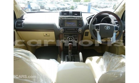 Acheter Import Voiture Toyota Prado Blanc à Import - Dubai, Îles Agalega Acheter Import Voiture Toyota Prado Blanc à Import - Dubai, Îles Agalega
