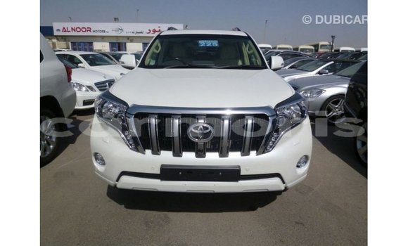 Acheter Import Voiture Toyota Prado Blanc à Import - Dubai, Îles Agalega Acheter Import Voiture Toyota Prado Blanc à Import - Dubai, Îles Agalega