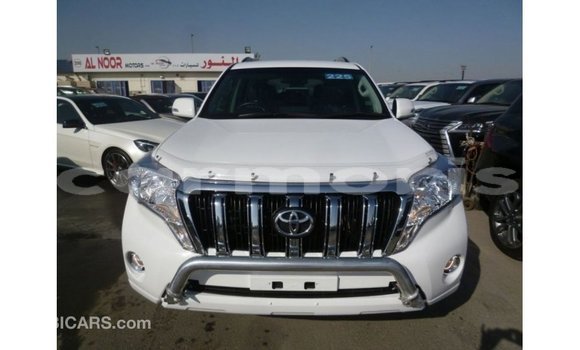 Acheter Import Voiture Toyota Prado Blanc à Import - Dubai, Îles Agalega Acheter Import Voiture Toyota Prado Blanc à Import - Dubai, Îles Agalega