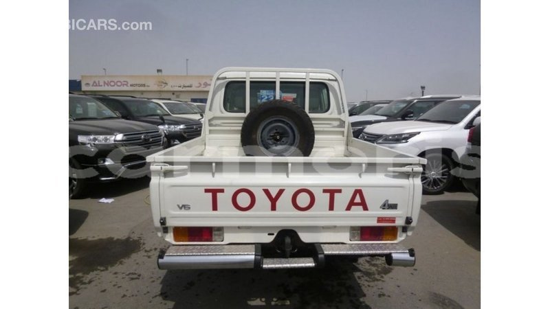 Big with watermark toyota land cruiser agalega islands import dubai 3398