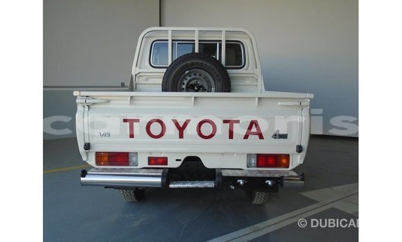 Buy Import Toyota Land Cruiser White Car in Import - Dubai in Agalega Islands Buy Import Toyota Land Cruiser White Car in Import - Dubai in Agalega Islands