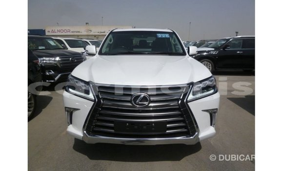 Acheter Import Voiture Lexus LX Blanc à Import - Dubai, Îles Agalega Acheter Import Voiture Lexus LX Blanc à Import - Dubai, Îles Agalega