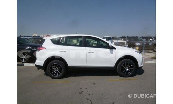 Acheter Import Utilitaire Toyota HiAce Blanc à Import - Dubai, Îles Agalega Acheter Import Utilitaire Toyota HiAce Blanc à Import - Dubai, Îles Agalega