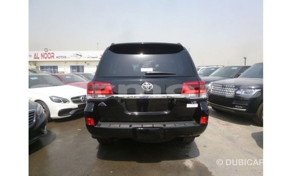Acheter Import Voiture Toyota Land Cruiser Noir à Import - Dubai, Îles Agalega Acheter Import Voiture Toyota Land Cruiser Noir à Import - Dubai, Îles Agalega