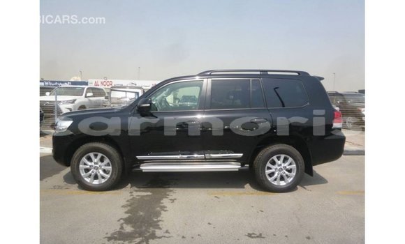 Acheter Import Voiture Toyota Land Cruiser Noir à Import - Dubai, Îles Agalega Acheter Import Voiture Toyota Land Cruiser Noir à Import - Dubai, Îles Agalega