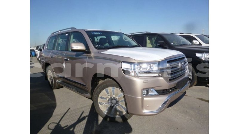 Big with watermark toyota land cruiser agalega islands import dubai 3426