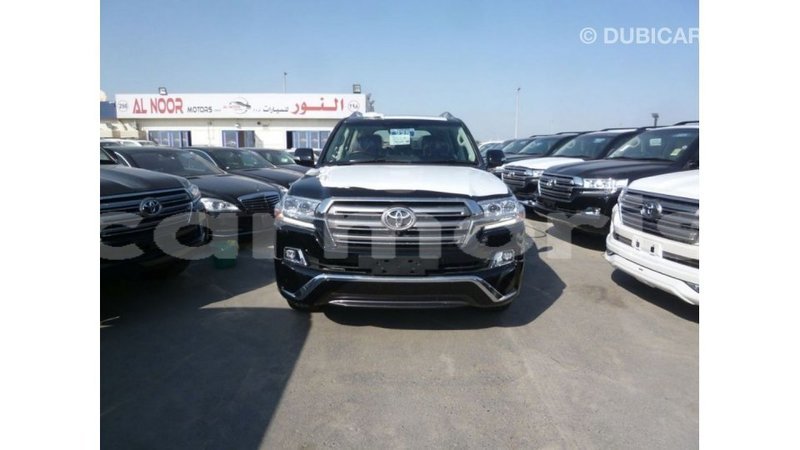 Big with watermark toyota land cruiser agalega islands import dubai 3429