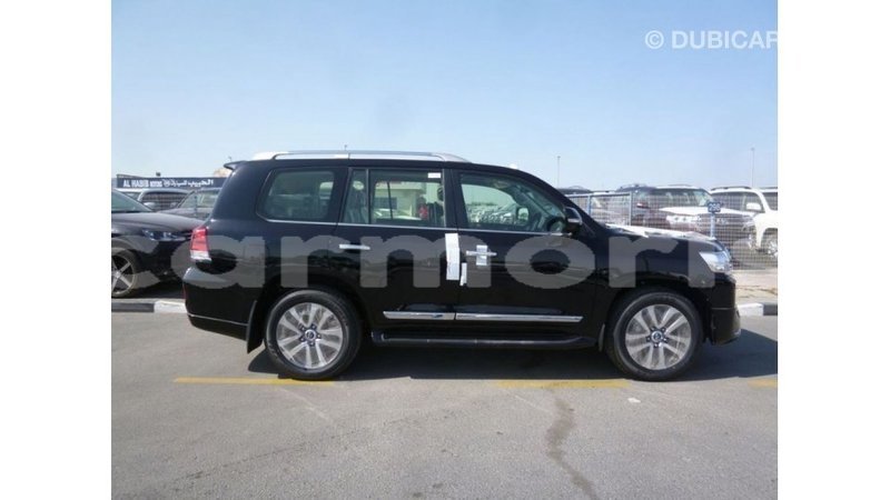 Big with watermark toyota land cruiser agalega islands import dubai 3429