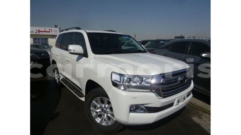 Big with watermark toyota land cruiser agalega islands import dubai 3430