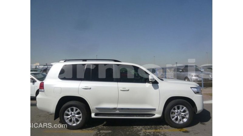 Big with watermark toyota land cruiser agalega islands import dubai 3430