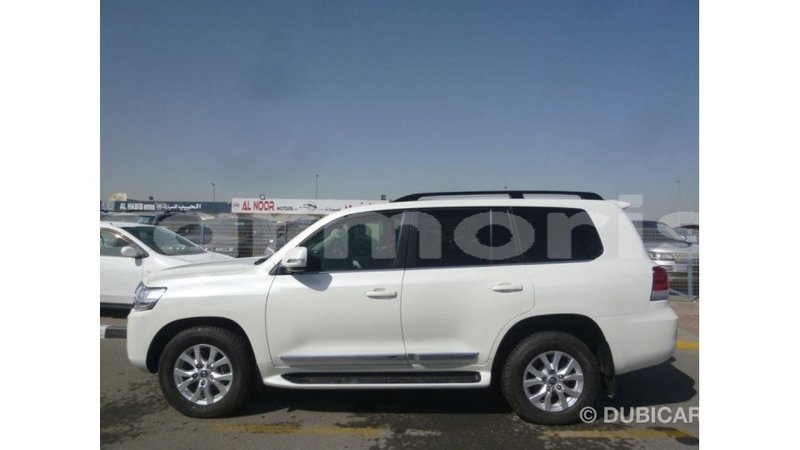 Big with watermark toyota land cruiser agalega islands import dubai 3430