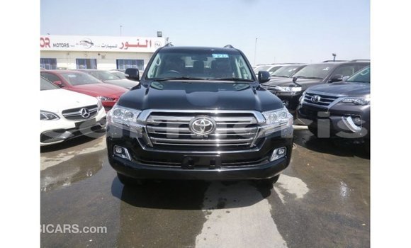 Acheter Import Voiture Toyota Land Cruiser Noir à Import - Dubai, Îles Agalega Acheter Import Voiture Toyota Land Cruiser Noir à Import - Dubai, Îles Agalega
