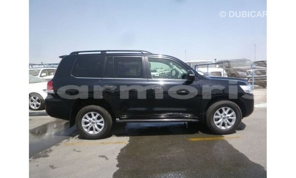 Acheter Import Voiture Toyota Land Cruiser Noir à Import - Dubai, Îles Agalega Acheter Import Voiture Toyota Land Cruiser Noir à Import - Dubai, Îles Agalega
