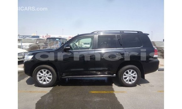Acheter Import Voiture Toyota Land Cruiser Noir à Import - Dubai, Îles Agalega Acheter Import Voiture Toyota Land Cruiser Noir à Import - Dubai, Îles Agalega