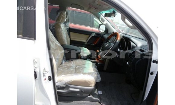 Buy Import Toyota Prado White Car in Import - Dubai in Agalega Islands Buy Import Toyota Prado White Car in Import - Dubai in Agalega Islands