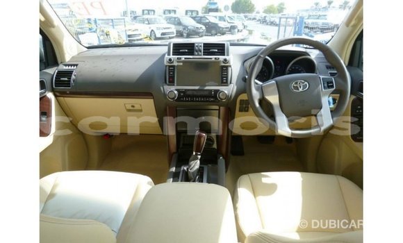 Acheter Import Voiture Toyota Prado Blanc à Import - Dubai, Îles Agalega Acheter Import Voiture Toyota Prado Blanc à Import - Dubai, Îles Agalega