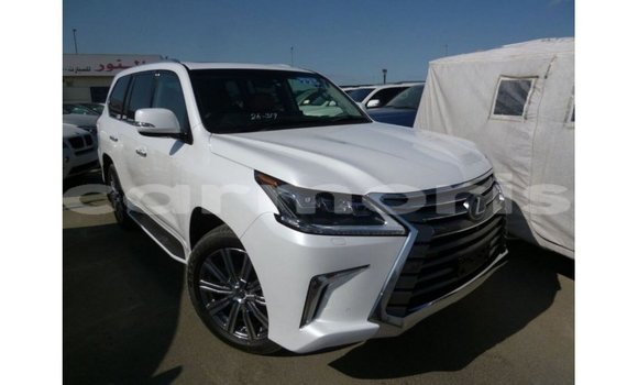 Acheter Import Voiture Lexus LX Blanc à Import - Dubai, Îles Agalega Acheter Import Voiture Lexus LX Blanc à Import - Dubai, Îles Agalega