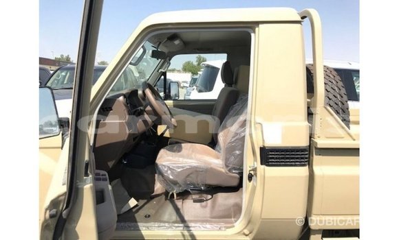Buy Import Toyota Land Cruiser Beige Car in Import - Dubai in Agalega Islands Buy Import Toyota Land Cruiser Beige Car in Import - Dubai in Agalega Islands