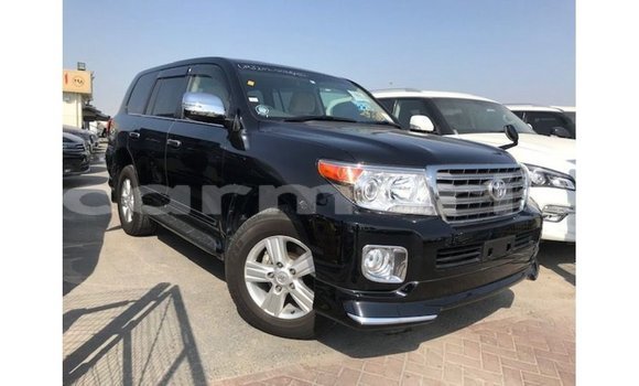 Acheter Import Voiture Toyota Land Cruiser Noir à Import - Dubai, Îles Agalega Acheter Import Voiture Toyota Land Cruiser Noir à Import - Dubai, Îles Agalega
