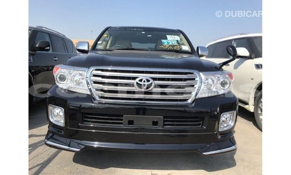 Acheter Import Voiture Toyota Land Cruiser Noir à Import - Dubai, Îles Agalega Acheter Import Voiture Toyota Land Cruiser Noir à Import - Dubai, Îles Agalega