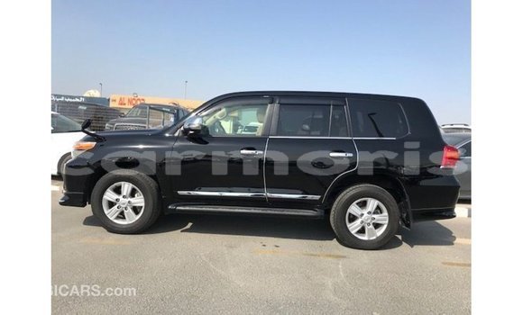Acheter Import Voiture Toyota Land Cruiser Noir à Import - Dubai, Îles Agalega Acheter Import Voiture Toyota Land Cruiser Noir à Import - Dubai, Îles Agalega