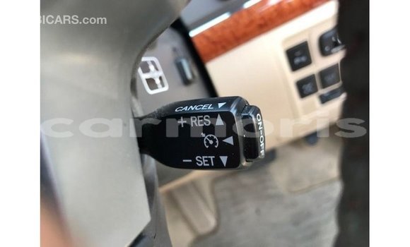 Acheter Import Voiture Toyota Land Cruiser Blanc à Import - Dubai, Îles Agalega Acheter Import Voiture Toyota Land Cruiser Blanc à Import - Dubai, Îles Agalega