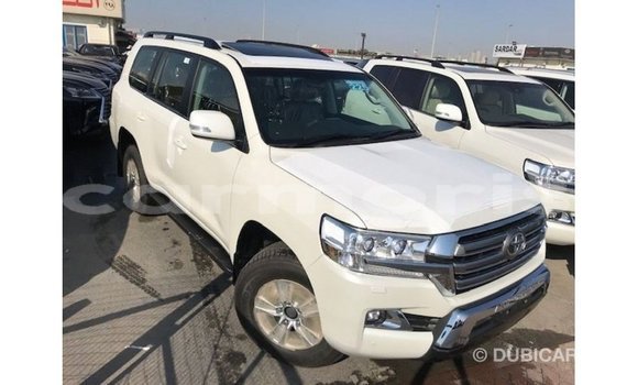Buy Import Toyota Land Cruiser White Car in Import - Dubai in Agalega Islands Buy Import Toyota Land Cruiser White Car in Import - Dubai in Agalega Islands