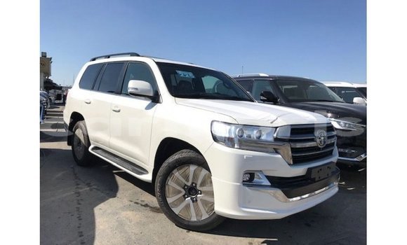 Acheter Import Voiture Toyota Land Cruiser Blanc à Import - Dubai, Îles Agalega Acheter Import Voiture Toyota Land Cruiser Blanc à Import - Dubai, Îles Agalega