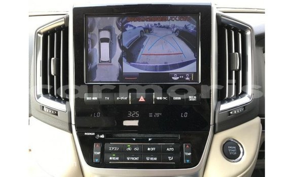 Buy Import Toyota Land Cruiser White Car in Import - Dubai in Agalega Islands Buy Import Toyota Land Cruiser White Car in Import - Dubai in Agalega Islands