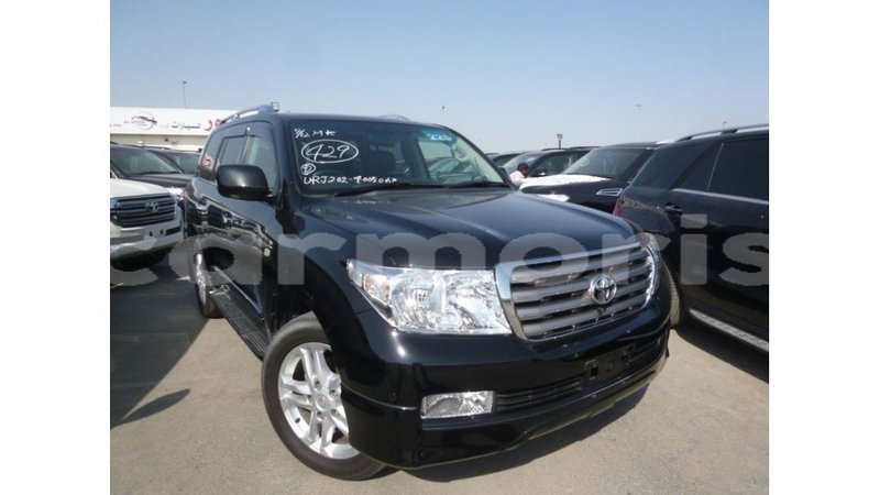 Big with watermark toyota land cruiser agalega islands import dubai 3487