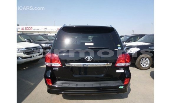 Acheter Import Voiture Toyota Land Cruiser Noir à Import - Dubai, Îles Agalega Acheter Import Voiture Toyota Land Cruiser Noir à Import - Dubai, Îles Agalega