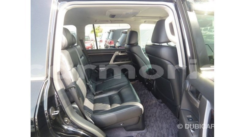 Big with watermark toyota land cruiser agalega islands import dubai 3487