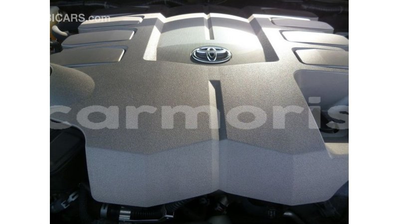 Big with watermark toyota land cruiser agalega islands import dubai 3487