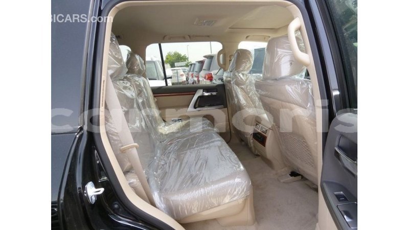 Big with watermark toyota land cruiser agalega islands import dubai 3499