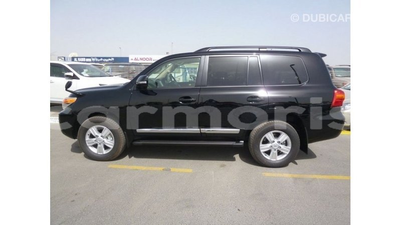 Big with watermark toyota land cruiser agalega islands import dubai 3499