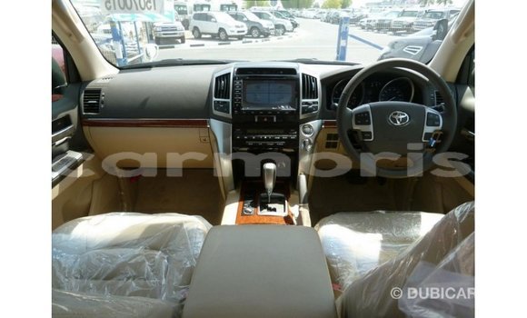 Buy Import Toyota Land Cruiser White Car in Import - Dubai in Agalega Islands Buy Import Toyota Land Cruiser White Car in Import - Dubai in Agalega Islands