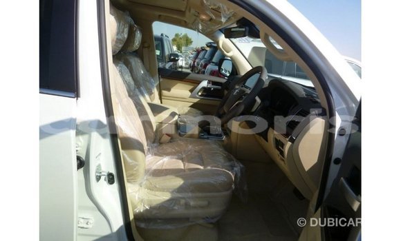 Buy Import Toyota Land Cruiser White Car in Import - Dubai in Agalega Islands Buy Import Toyota Land Cruiser White Car in Import - Dubai in Agalega Islands