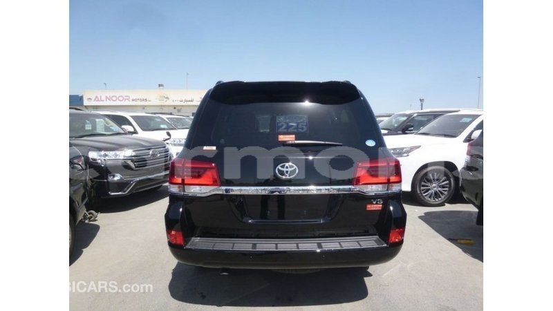 Big with watermark toyota land cruiser agalega islands import dubai 3508